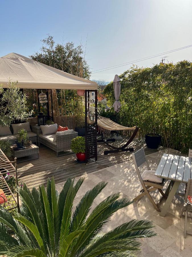 Rdc De Maison Avec Terrasse Barbecue Toulon Exterior foto